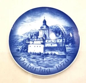 BAREUTHER WALDSASSEN BAVARIA CASTLE VATERTAG 1970 PLATE BLUE & WHITE FATHERS DAY - Picture 1 of 10