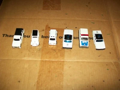 6 de vehículos policiales antiguos sin marca como en la foto Foto 1 de 3