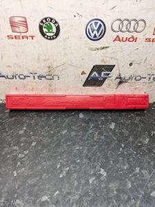 2006 Audi TT Mk2 - Warning Triangle - 7L0 860 251 - Picture 1 of 2