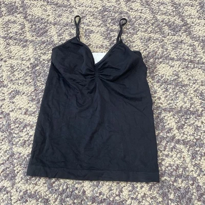 Camiseta nikibiki fruncida cami negra OS Foto 1 de 4