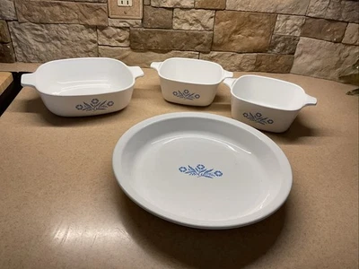 Four-Piece Corning Ware Ceramic Bakeware Set 3 Baking 1 Pie Plate - Image 1 of 4