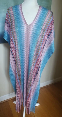 Poncho Missoni Multicolor, Perfecto para Primavera o Verano Rosa Azul Zigzag Foto 1 de 4