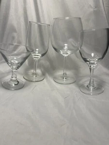 Lot of 4 Stemware Clear Glass Brandy Snifters, White and Red Wine Flutes (B25) - Picture 1 of 5