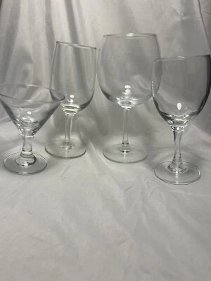 Lot of 4 Stemware Clear Glass Brandy Snifters, White and Red Wine Flutes (B25) Foto 1 de 4