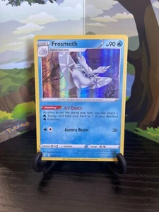 Frosmoth 030/072 - Shining Fates - Holo Rare - Pokemon Card TCG - LP - Picture 1 of 3