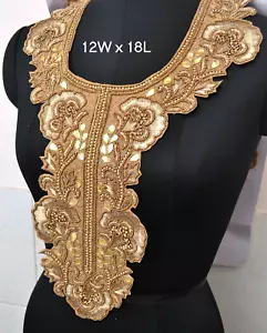 ESCOTE DORADO SWAROVSKI CON ESPEJO TRABAJO FLORAL PARA TRAJES PUNJABI SARIS - Imagen 1 de 1