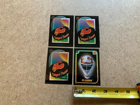 1994 CALGARY FLAMES NHL HELMET & PUCK HOLOCHROME VENDING FOIL STICKER LOT OF 4 Cover