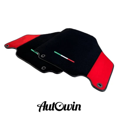 Alfombrillas negras marca AutoWin para Ferrari 360 Modena con Alcántara rojo Foto 1 de 4
