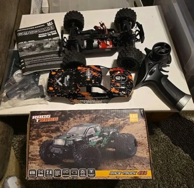 HAIBOXING 1:18 4WD Remote control Car, 4WD Monster Truck, Used Works - Image 1 of 4