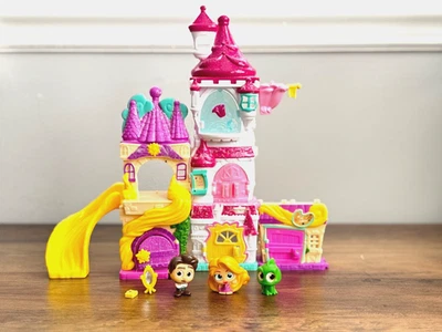 Disney DOORABLES Princesa Encantada Juego Casas Figuras PASCAL RAPUNZEL FLYNN Foto 1 de 4