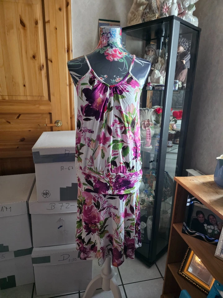 Strandkleid Minikleid  beacht time Größe 42 Bunt mit Blumen - Bild 1 von 4