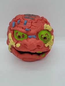 Madballs PLASTIC HORROR BALL 1980's Rare - Picture 1 of 5
