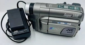 JVC GR-SXM520U Super VGS Camcorder w/ Charger, Complete Tested - Picture 1 of 6