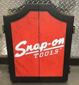 NUOVO! UTENSILI A SCATTO COLLEZIONISTI GARAGE PARETE IN LEGNO APPENDERE FRECCETTE ARMADIO 25" - Foto 1 di 8