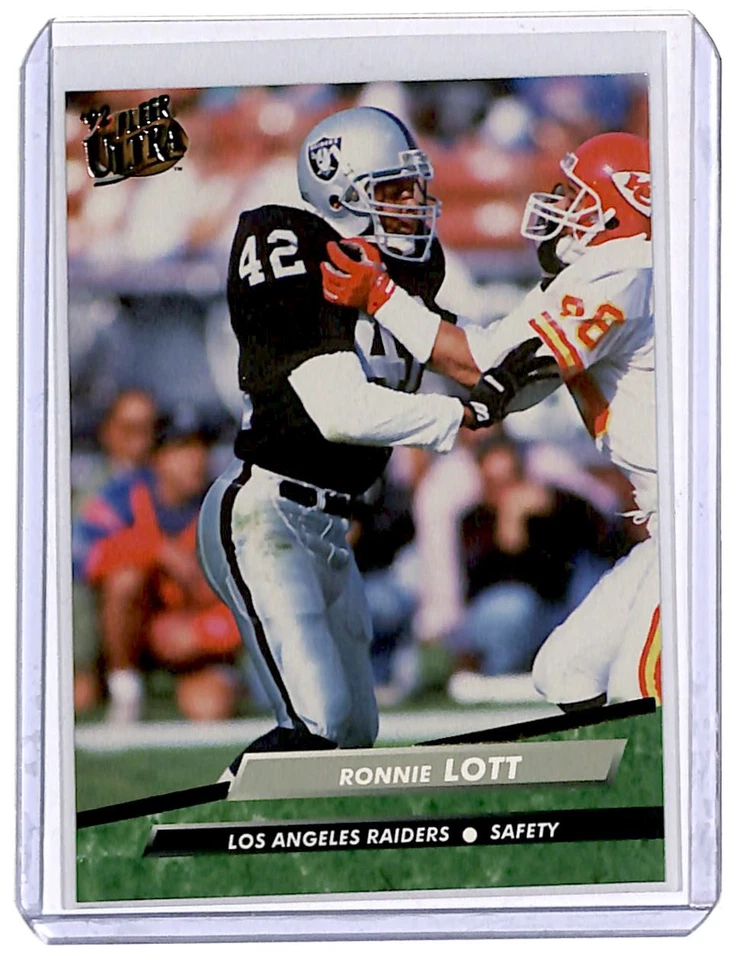 1992 Fleer Ultra Ronnie Lott Los Angeles Raiders #195 - Image 1 of 2