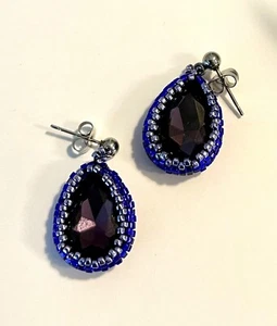 Pendientes colgantes de cristal de pera amatista bisel con cuentas hechos a mano poste de acero inoxidable - Imagen 1 de 5