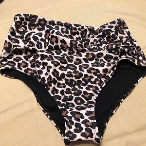 Shekini Animal Print Small High Waist Bikini Bottom Swim Bathing suit New - Picture 1 of 7