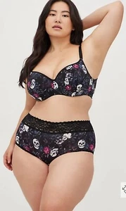 NWT Torrid Size 48C LIGHTLY LINED FULL COVERAGE BALCONETTE BRA - SKULL BLACK - Picture 1 of 4