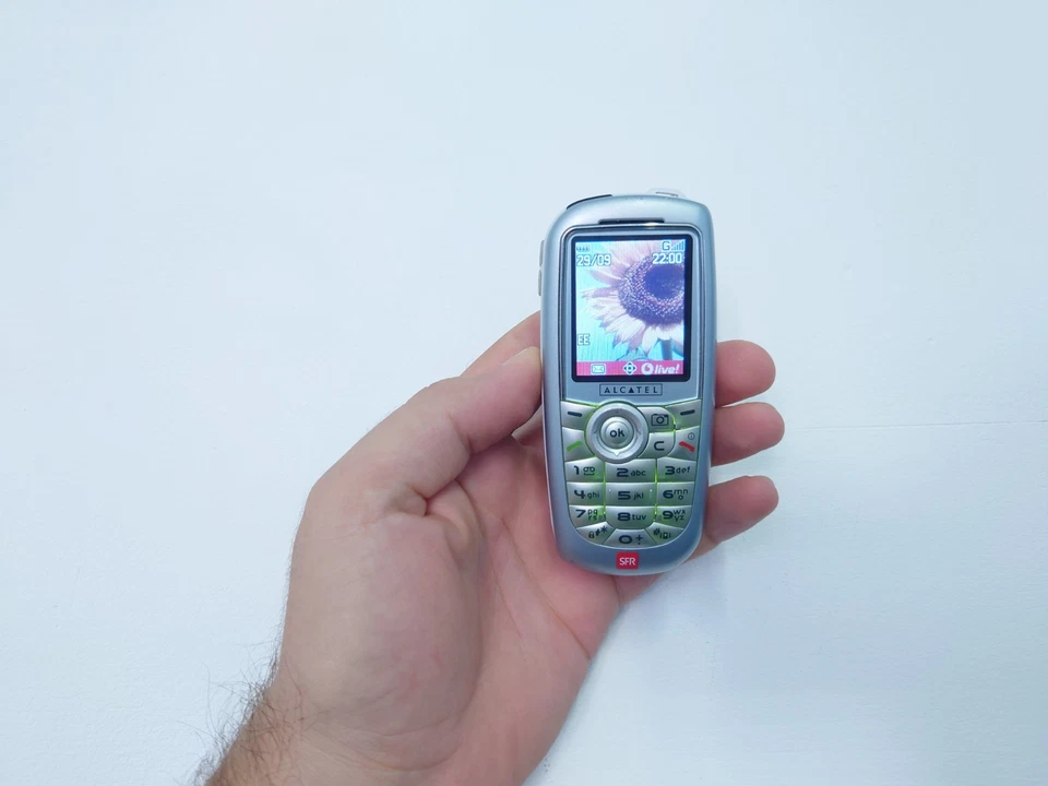 Rare ALCATEL OT-557 TH3 Blue  (Unlocked) Mobile Phone retro collectors item - Image 1 of 4