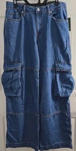Wild Fable Damenjeans mittelhoher Bund Cargo Baggy weites Bein mittlere Waschung Größe 8 neu mit Etikett - Bild 1 von 2