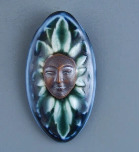COLGANTE DE PORCELANA ARTESANAL - CARA DE MUJER - Imagen 1 de 5