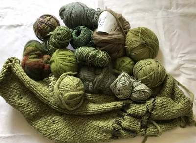 Wollreste Grün-Töne Lang Yarns, Lana Grossa, Debbie Bliss 650 Gramm - Bild 1 von 4