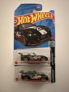 Lot Of 2 Hot Wheels '15 Mazda MX-5 Miata. 150 - Picture 1 of 2