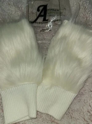 adrienne landau faux fur White Womens Gloves - Image 1 of 4