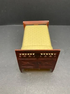 Vtg Renwal B81 Plastic Dollhouse Furniture Bedroom Bed Brown w Cream Bedspread - Picture 1 of 3
