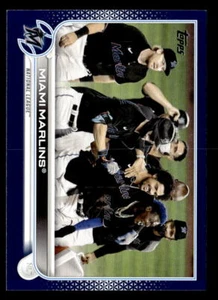 2022 Topps #326 Miami Marlins - Picture 1 of 2