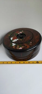 Japanese Bento Box 2 tier  Container Red floral Made in Japan , 5 saucers  - Image 1 of 4