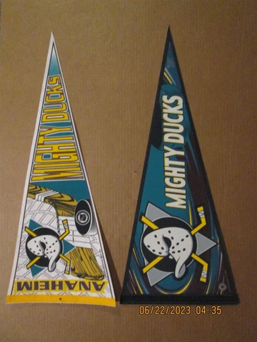 NHL Anaheim Mighty Ducks Lot of 2 Vintage 1994 Team Logo Hockey Pennants Cover