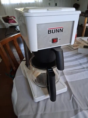 Bunn Velocity Brew Modelo GRX-B Cafetera de Goteo 10 Tazas Blanca Hogar Oficina *cabina Foto 1 de 4