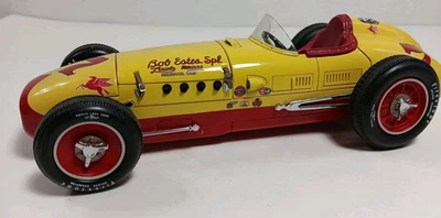 1:18 Carousel 1 Indianapolis 500 Roadster 1954 Winner #7 Don Freeland Diecast - Image 1 of 4