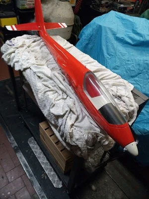 aliante ali 2.40 fusioliera vetroresina completo  - Immagine 1 di 4