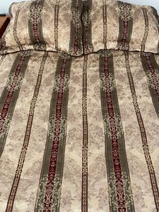 Vintage Croscill Townhouse Dover Manor Gold Burgundy Green Queen Comforter Set - Picture 1 of 5