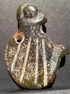 Chinese Hongshan nephrite Bird pendant or toggle - Picture 1 of 9