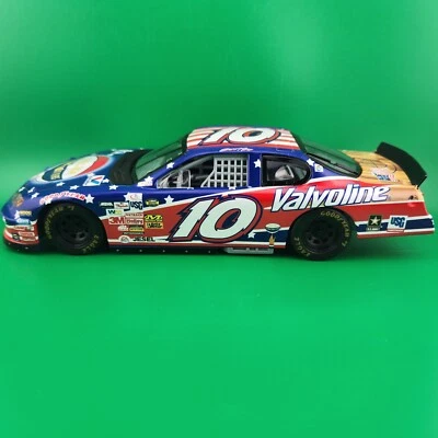 Racing Champions Race Car 2003 Scott Riggs #10 Monte Carlo Globetrotters 1:24 - Image 1 of 4