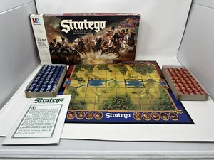 Vintage 1986 Stratego Classic Board Game of Battlefield Strategy Complete - Picture 1 of 7
