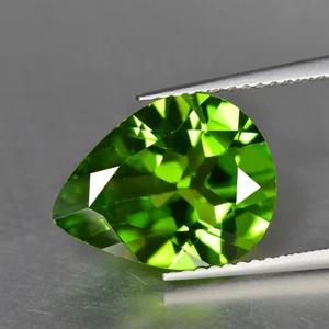 5.48Ct Custom Oval Cut Supreme Gemstone Unheated Green Peridot - Picture 1 of 2