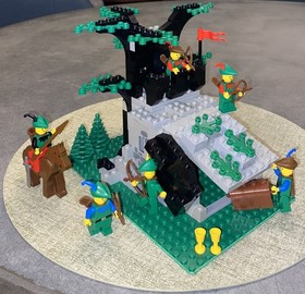 Vintage LEGO Castle: Camouflaged Outpost (6066) BLACK FEATHERS INCLUDED: RARE
