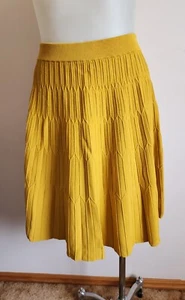 Review RE21SK051 Ladies Mustard Jolly Holly Knit Skirt Size 16 New - Picture 1 of 5
