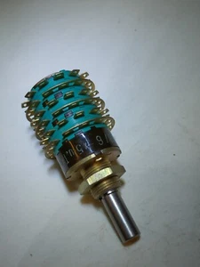 Commutateur rotatif Rotary Switch 6 circuits 5 positions NOS axe6  RENAUD  Gr14 - Picture 1 of 8