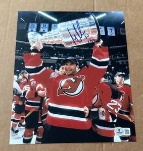 MARTIN BRODEUR SIGNED NEW JERSEY DEVILS 8X10 W/691 WINS PHOTO BECKETT CERT - Picture 1 of 1