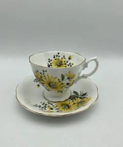 Royal Albert Bone China margherita gialla con bordo oro made in England - Foto 1 di 12