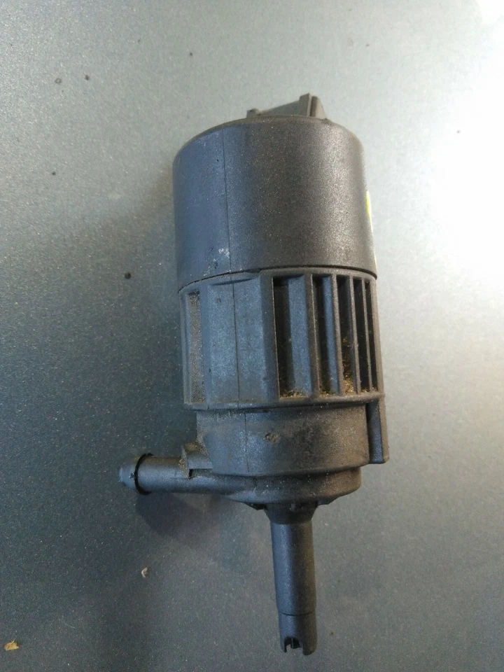 WINDSCREEN WASHER PUMP JAGUAR X-Type Saloon / S-Type / XJ / XK C2S4065 / C2C3035 - Image 1 of 1