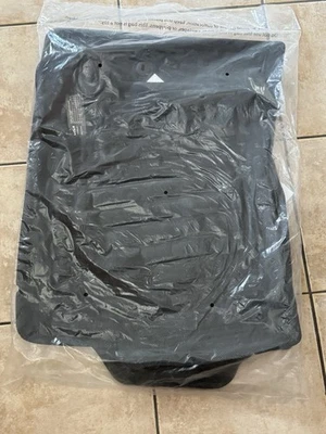 REVESTIMIENTOS AJUSTADOS ORIGINALES OEM KIA SPORTAGE PARA TODAS LAS ESTACIONES DWF13 AU030 - 2023-2026 Foto 1 de 2