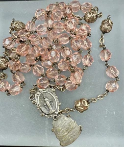 VINTAGE SILBERFARBENE KRISTALL ODER GLAS ROSA PERLEN ROSENKRANZ KRUZIFIX HALSKETTE ITALIEN - Bild 1 von 11