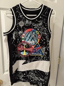 Men’s Black Pyramid Basketball Jersey Size Small - Picture 1 of 5