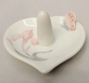 Vintage Ring Holder Trinket Dish White Heart Pink Iris + 3-D Butterfly - Picture 1 of 8